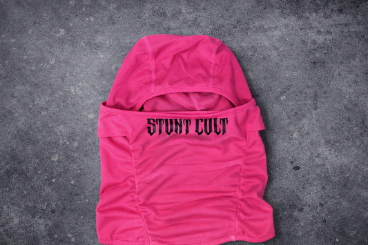 Pink mask (black letters)