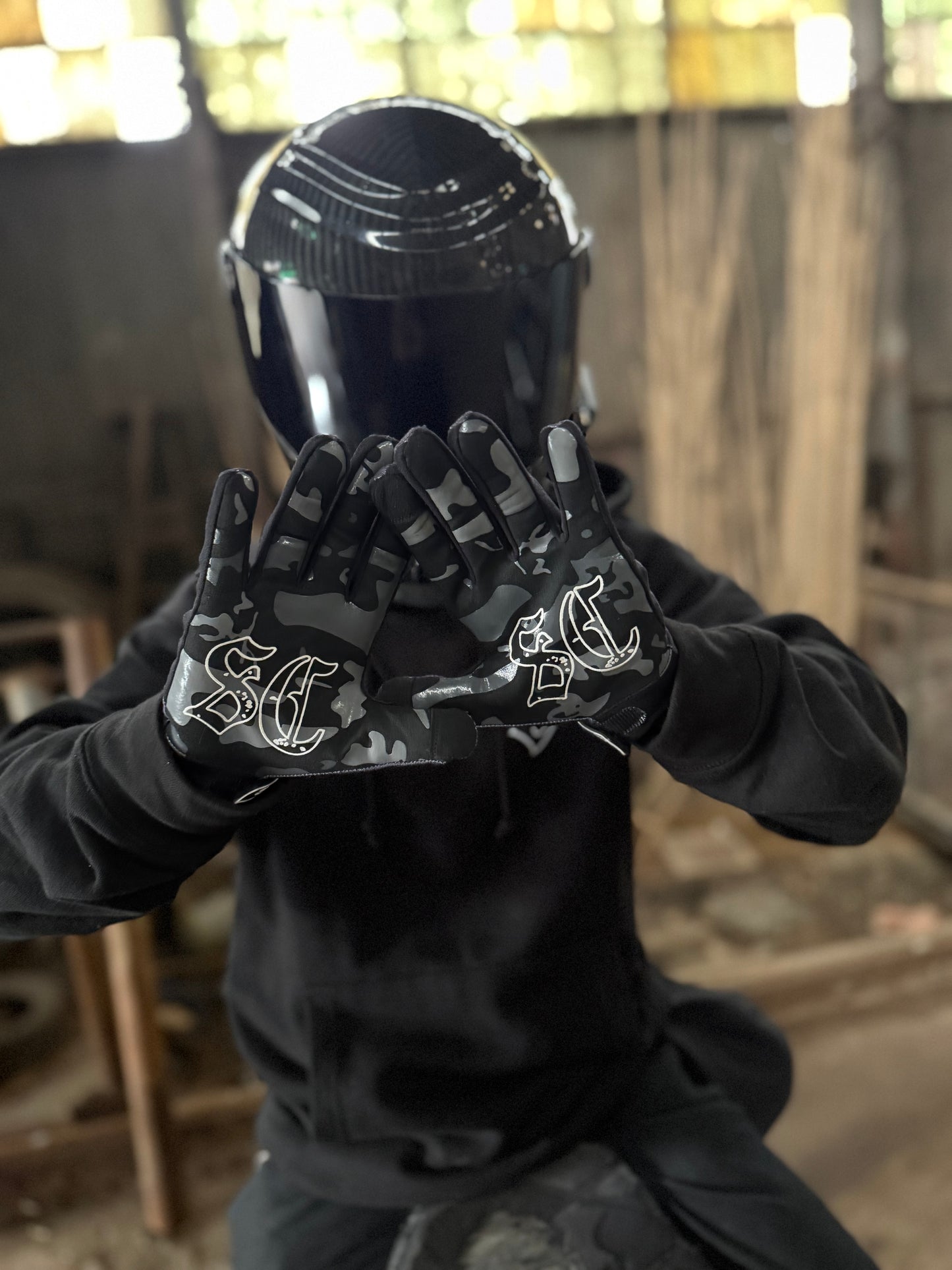Skull x Crossbones gloves